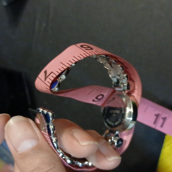 Quartz movement blue blinged out cuff watch - Picture 9 of 11